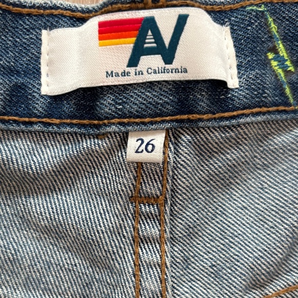 HI RISE ROCKER LIVE FREE BOLT JEAN SHORTS - VINTAGE - Picture 3 of 17